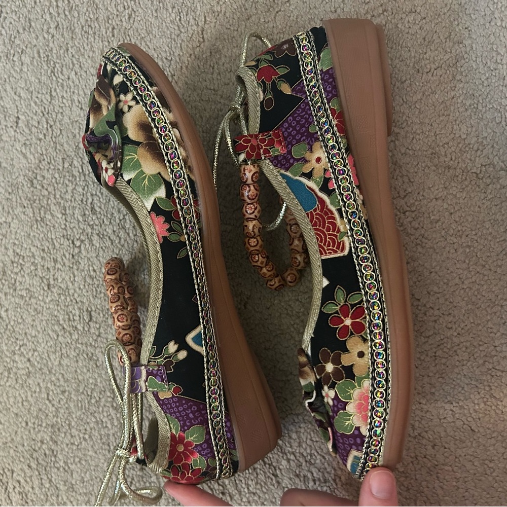 Colorful Bohemian Round Toed Shoe with Beaded Strap - Picture 3 of 6